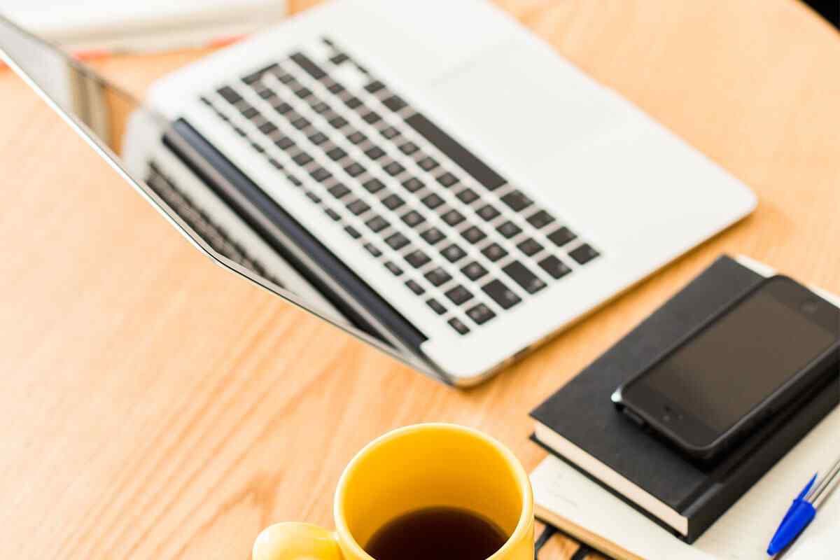 https://fcepartners.it/wp-content/uploads/2019/04/img-industry-01.jpg